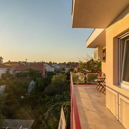 Namiko By Belmont Realty Zára