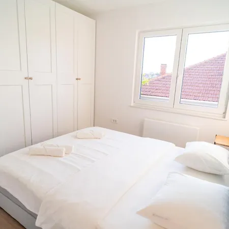 Namiko By Belmont Realty * Zara