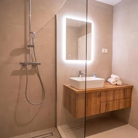 Namiko By Belmont Realty Daire Zadar